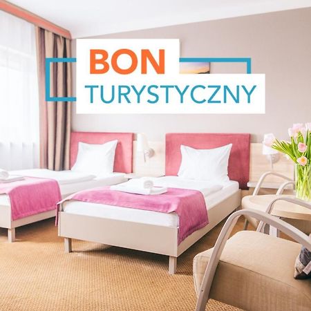 Hotel Forum Rzeszów Extérieur photo