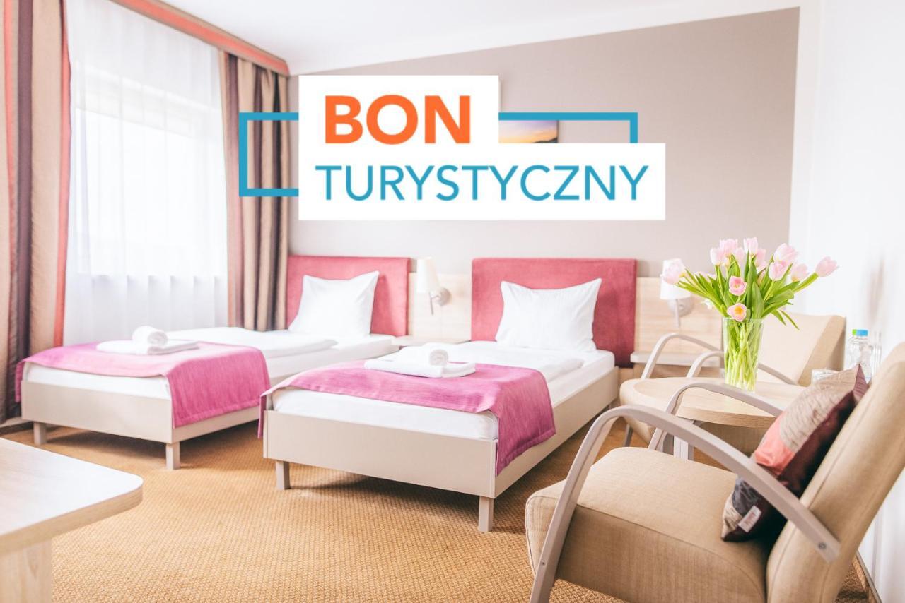 Hotel Forum Rzeszów Extérieur photo